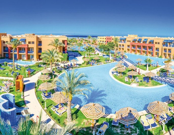 Hurghada utazás Titanic Palace