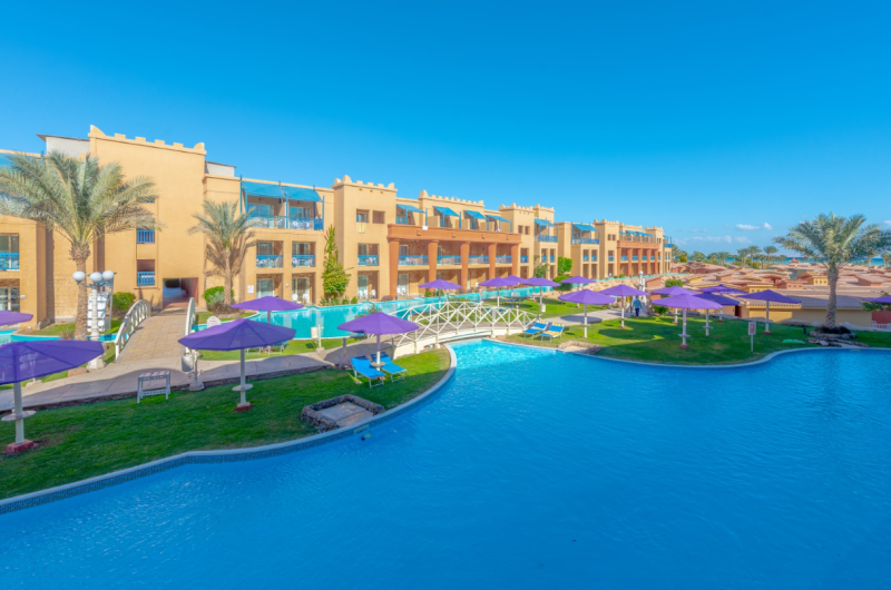 Hurghada utazás Titanic Palace