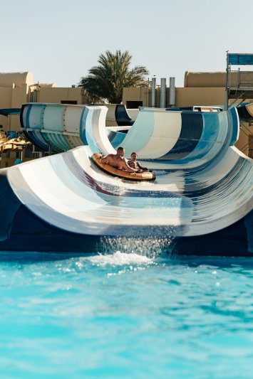 Hurghada utazás Titanic Palace