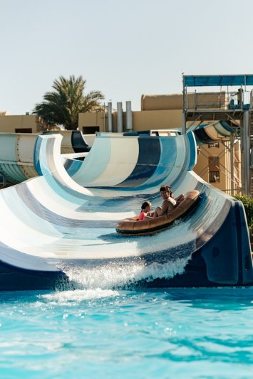 Hurghada utazás Titanic Palace