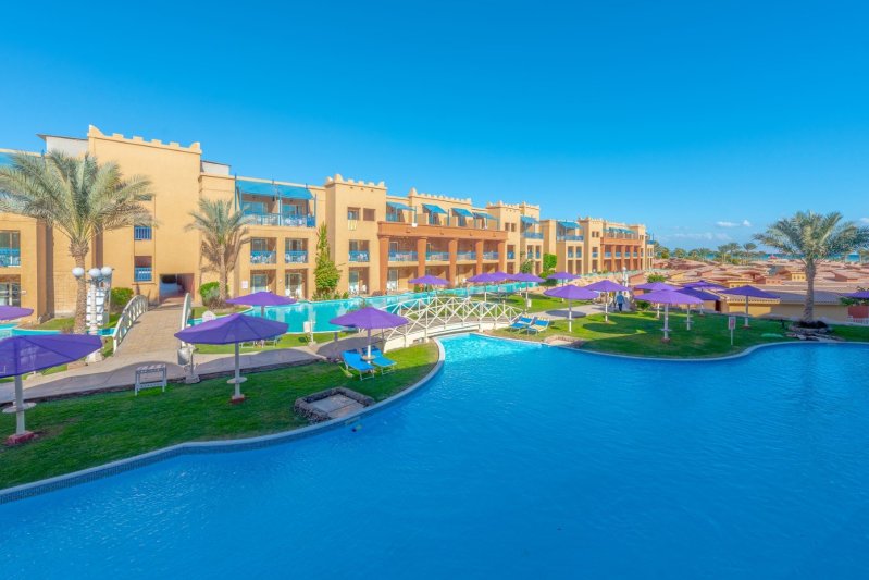 Hurghada utazás Titanic Palace