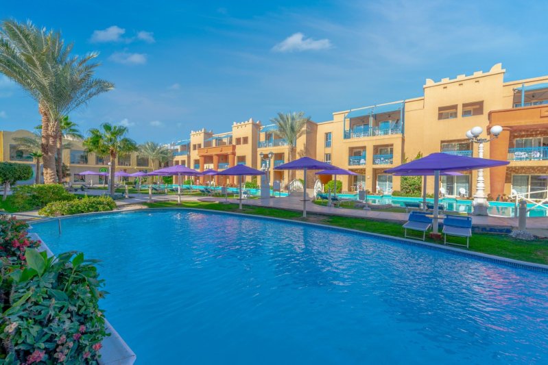 Hurghada utazás Titanic Palace