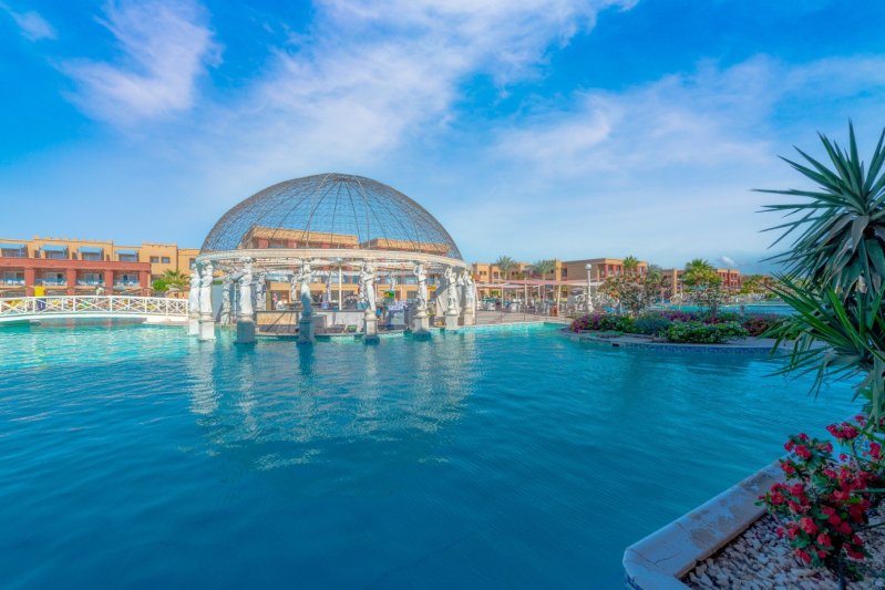 Hurghada utazás Titanic Palace