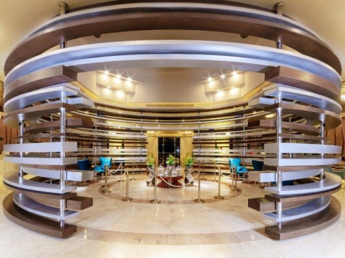 Hurghada utazás Titanic Royal