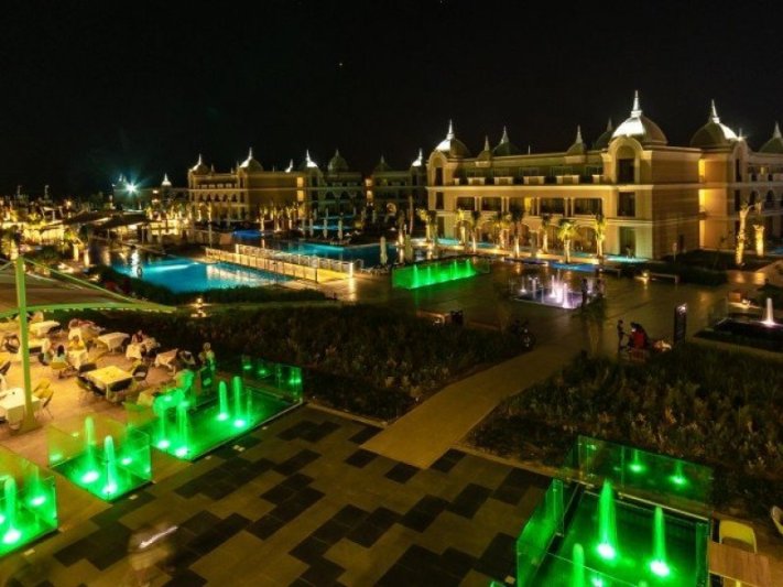 Hurghada utazás Titanic Royal