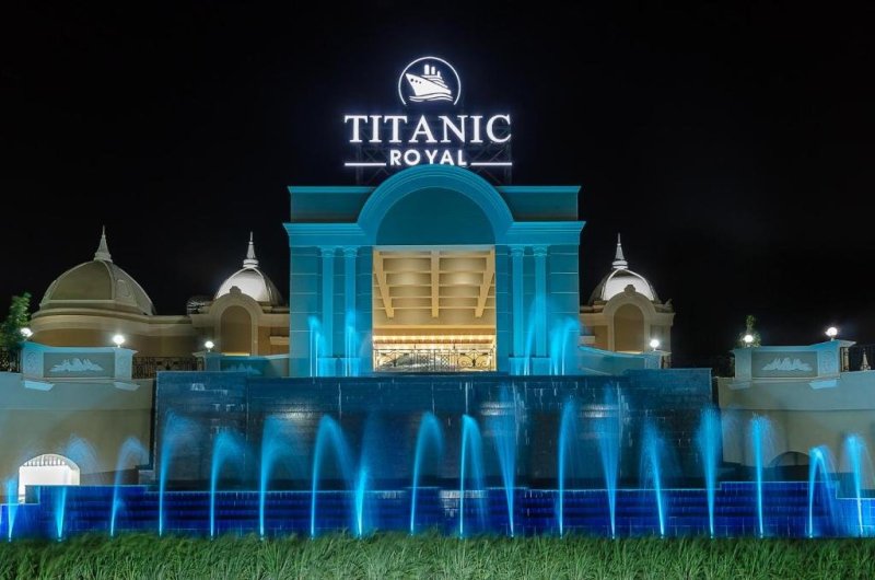 Hurghada utazás Titanic Royal