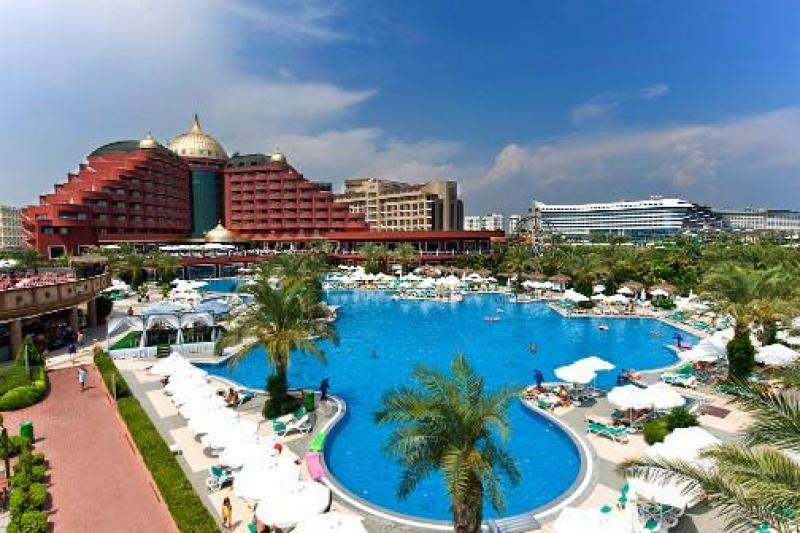 Antalya utazás Delphin Palace Hotel