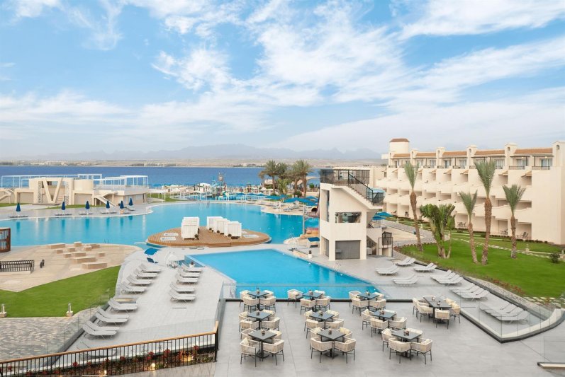 Hurghada utazás The V Luxury Resort