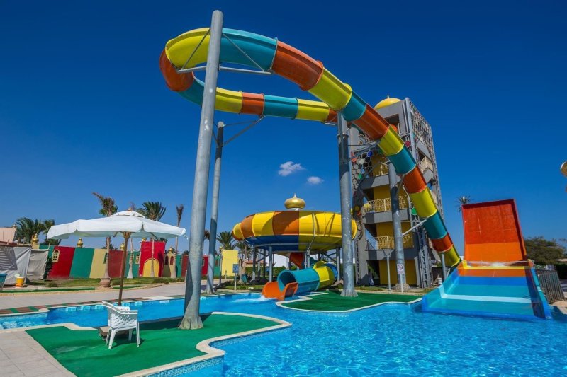 Hurghada utazás Aladdin Beach Resort Hurghada