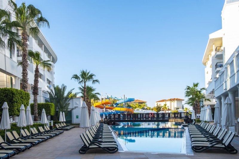 Side utazás Alba Queen Hotel