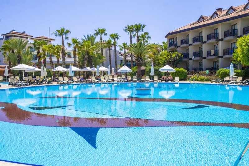 Alba Resort Side