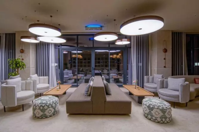 Aletris Deluxe Hotel And Spa Side