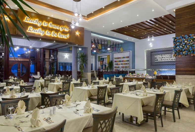 Hurghada utazás Ali Baba Palace Hurghada