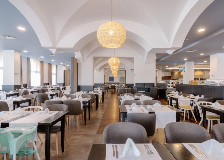 Napospart utazás Alua Helios Bay (ex.riu Helios Bay)