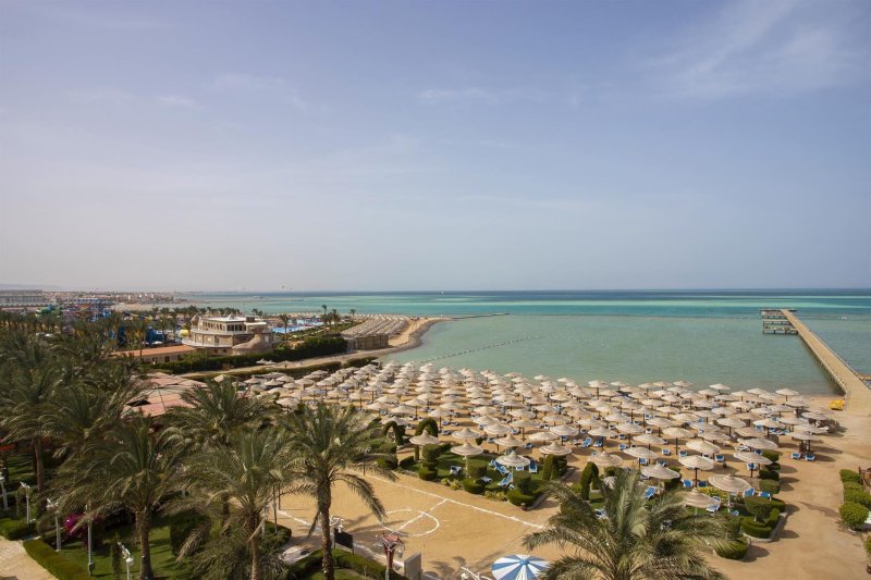 Hurghada utazás Amc Royal Hotel & Spa