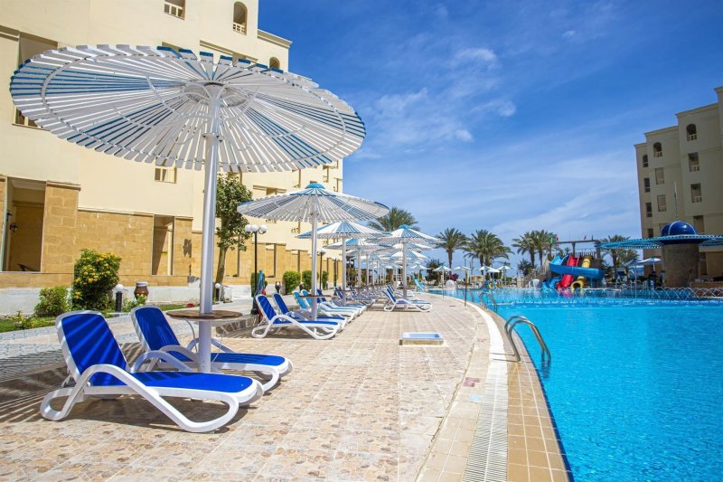 Hurghada utazás Amc Royal Hotel & Spa