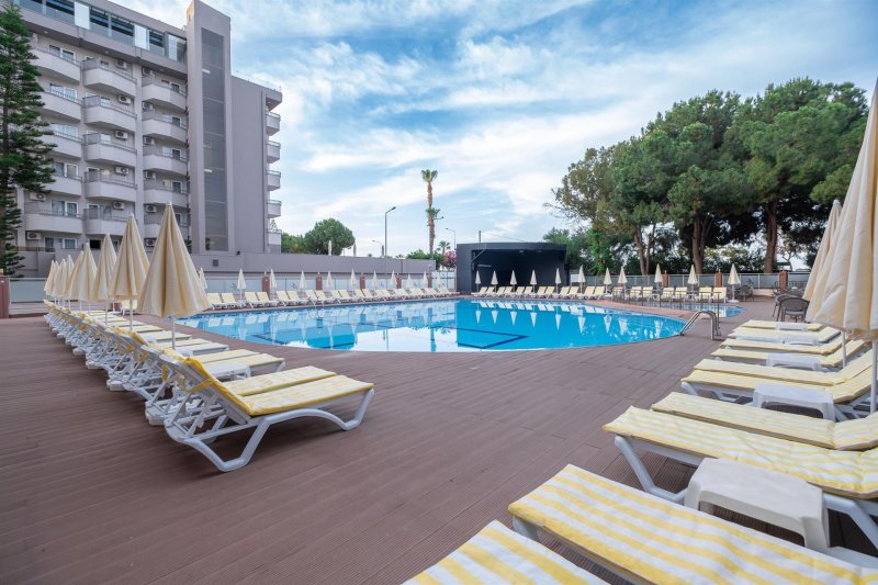 Alanya utazás Ananas Hotel