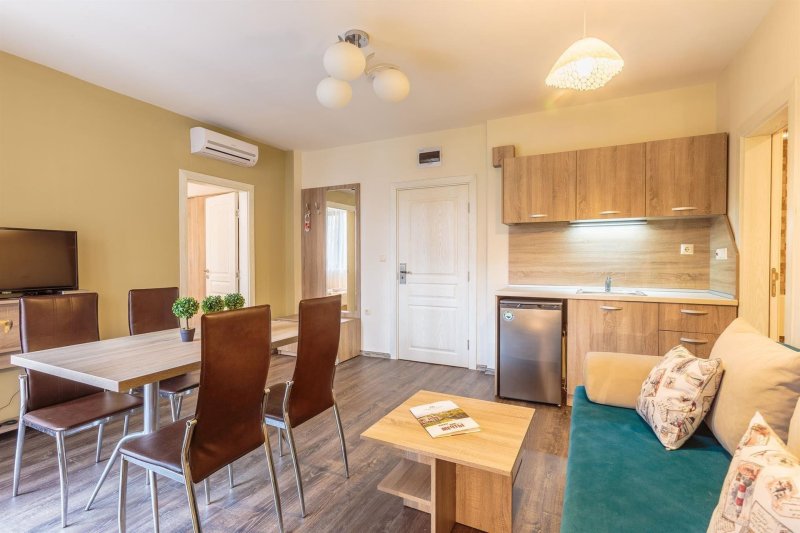 Napospart utazás Hotel Tarsis Club