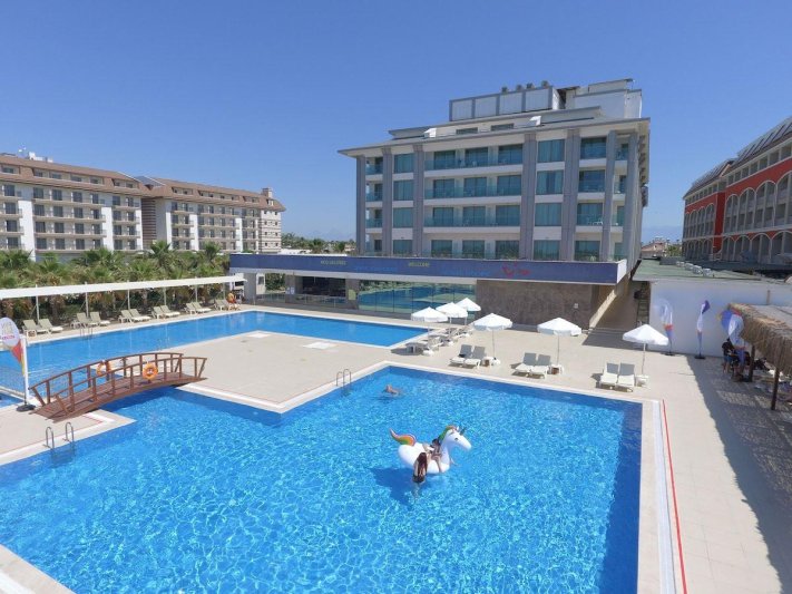 Armas Life Belek Belek
