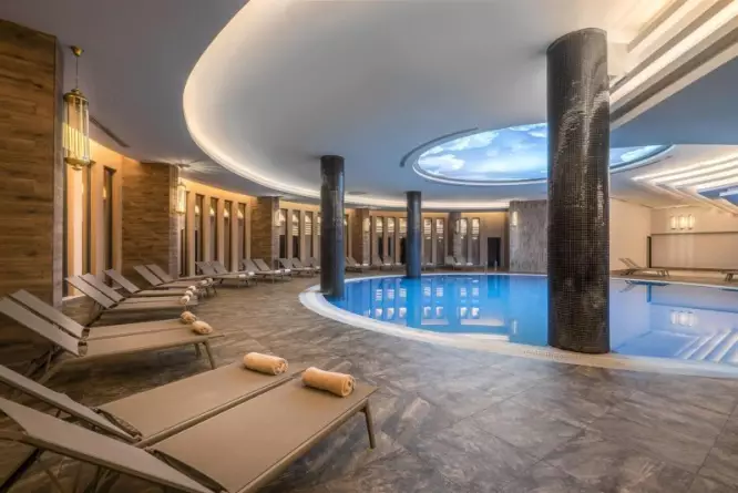 Arnor De Luxe Hotel & Spa Side