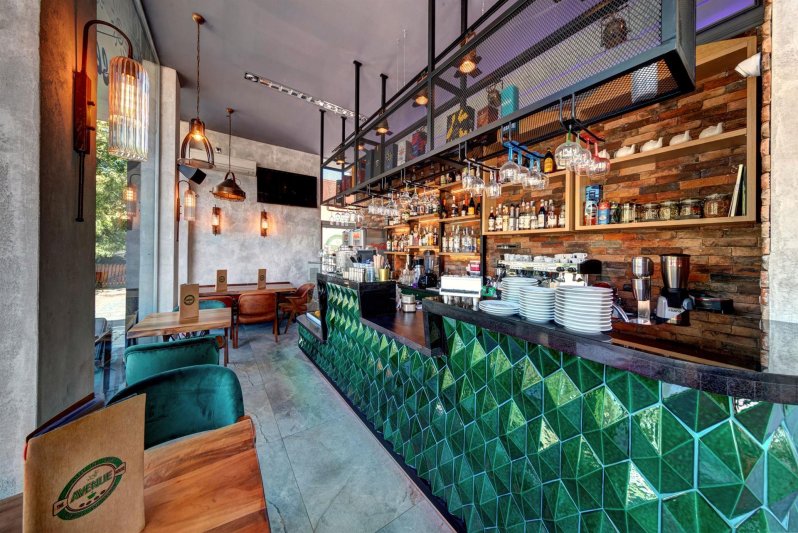 Napospart utazás Avenue