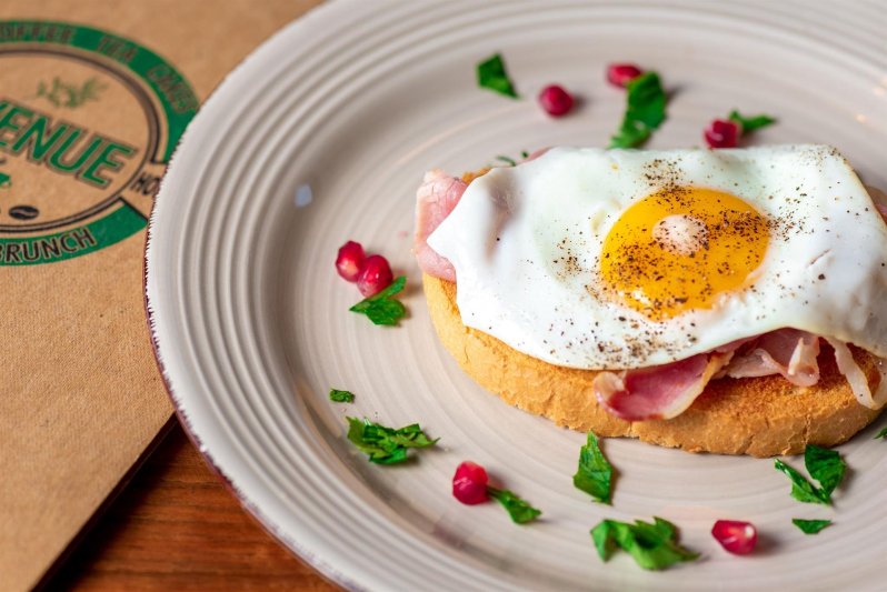 Napospart utazás Avenue