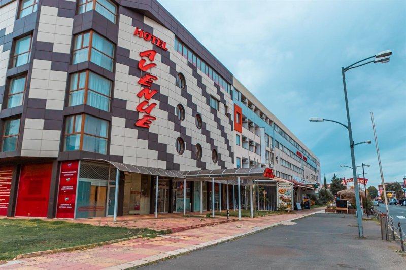 Napospart utazás Avenue