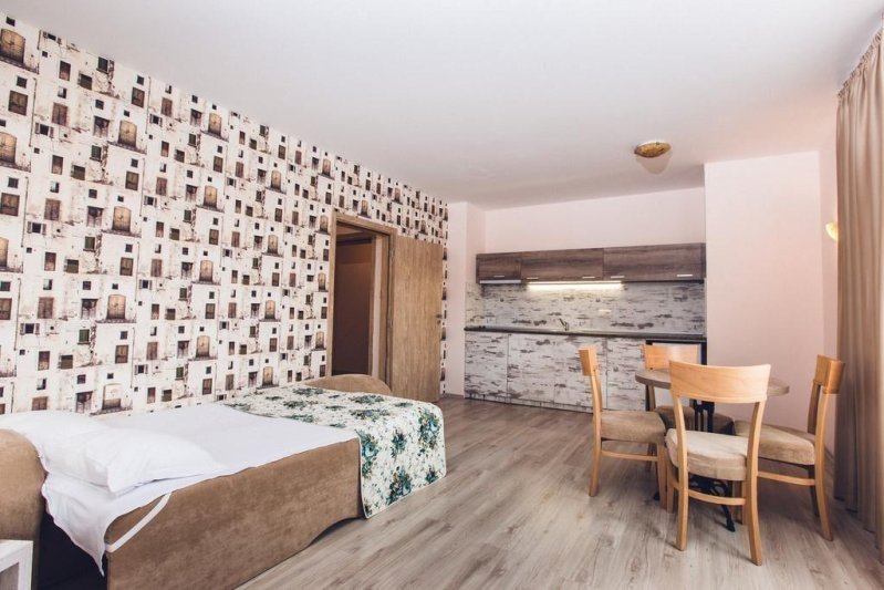 Napospart utazás Avenue Deluxe