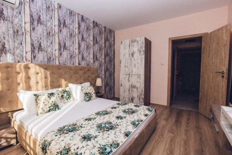 Napospart utazás Avenue Deluxe