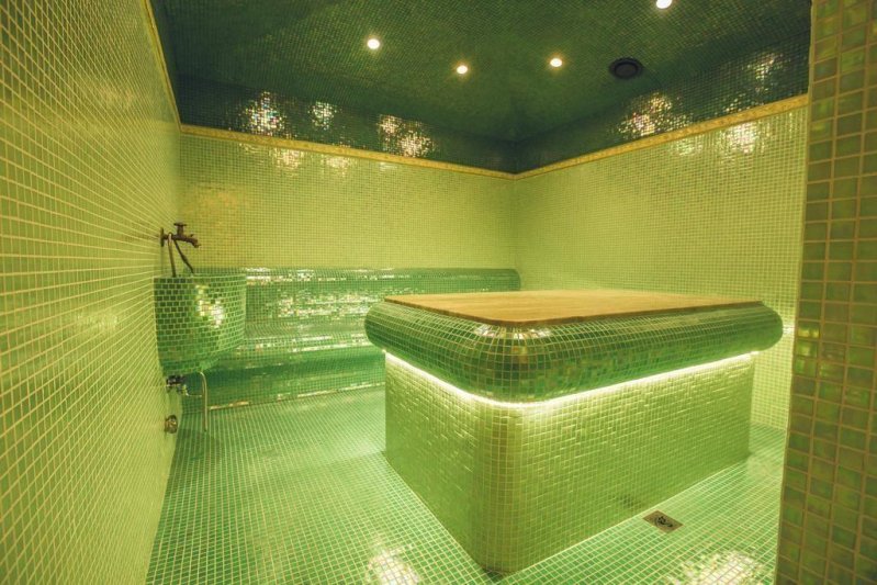 Napospart utazás Avenue Deluxe