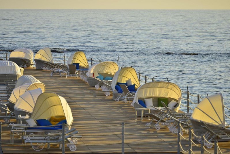 Alanya utazás Azura Deluxe Resort & Spa