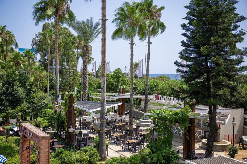 Alanya utazás Beach Club Doganay