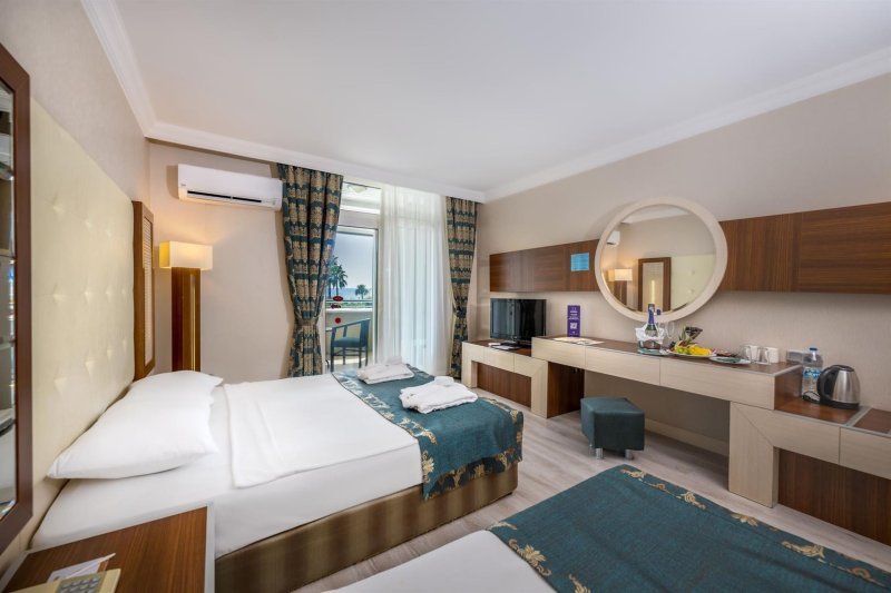 Alanya utazás Beach Club Doganay