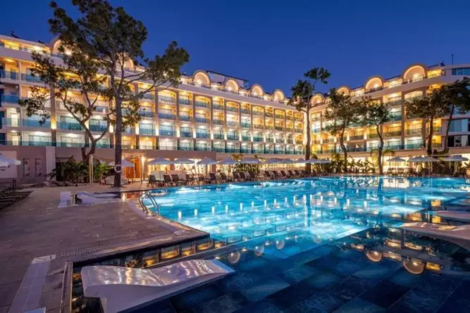 Berry Blue Hotels Side