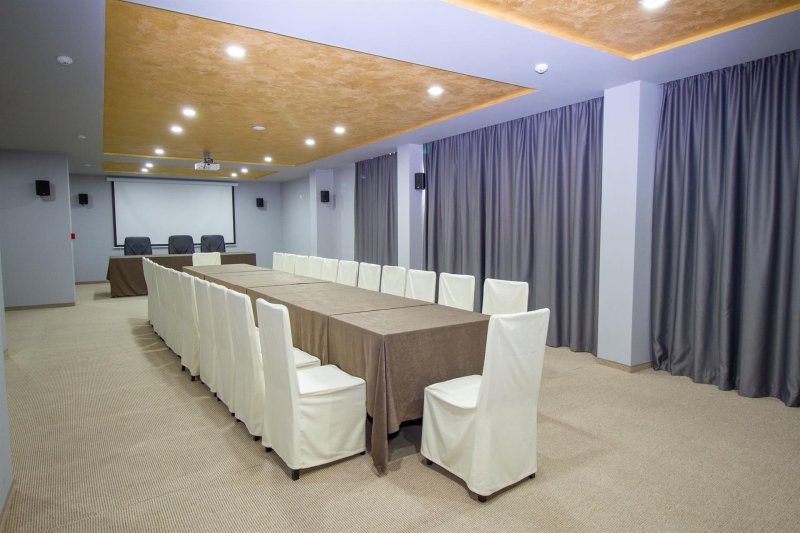 Napospart utazás Best Western Plus Premium Inn