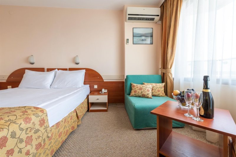 Napospart utazás Burgas Beach