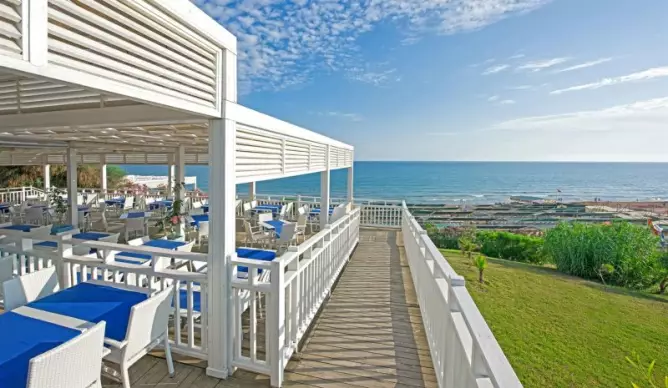 Can Garden Resort Side