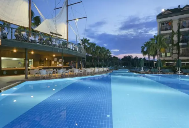 Can Garden Resort Side