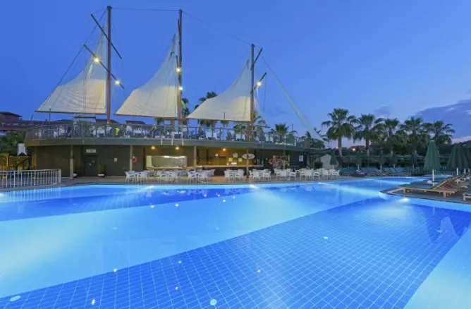 Can Garden Resort Side