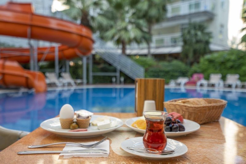 Alanya utazás Carmen Suite Hotel