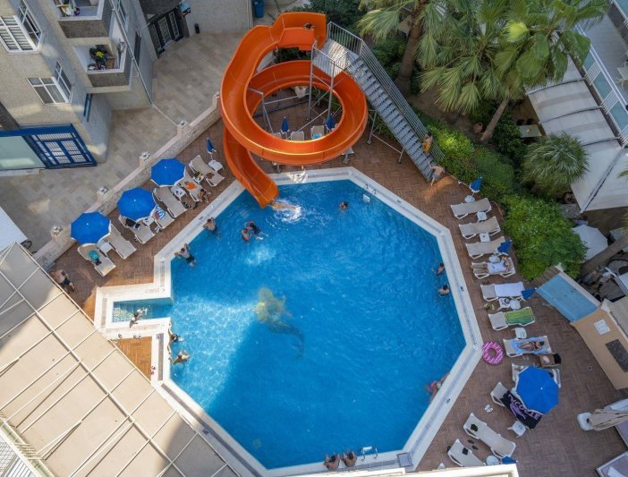 Alanya utazás Carmen Suite Hotel