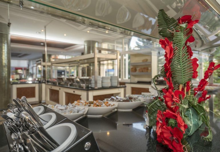 Alanya utazás Carmen Suite Hotel