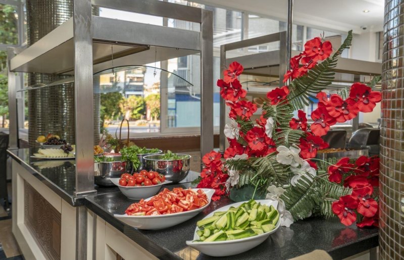 Alanya utazás Carmen Suite Hotel