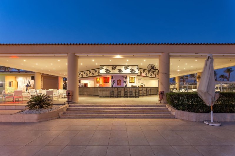 Hurghada utazás Cleopatra Luxury Resort Makadi Bay