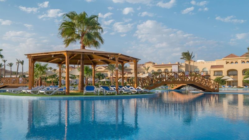 Hurghada utazás Cleopatra Luxury Resort Makadi Bay