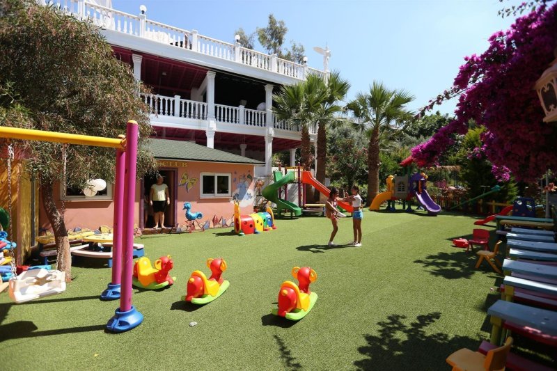 Alanya utazás Club Hotel Anjeliq