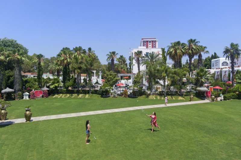 Antalya utazás Club Hotel Sera