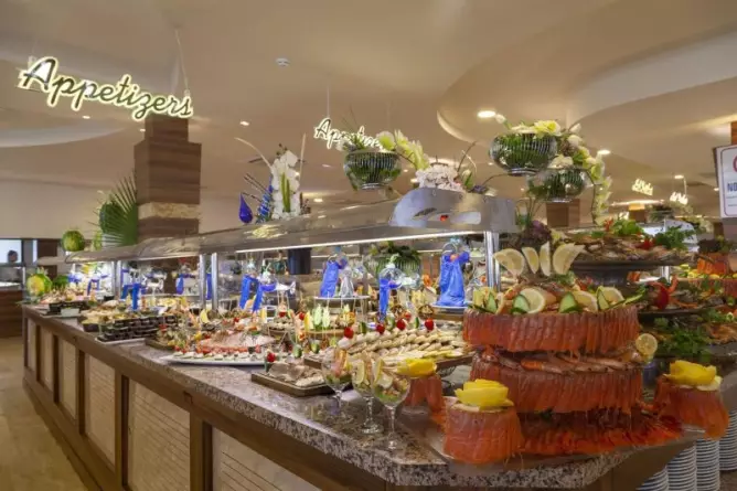 Club Hotel Turan Prince World Side