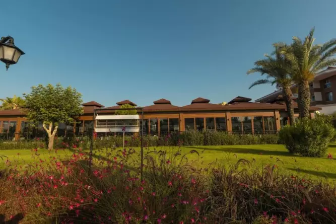Club Hotel Turan Prince World Side