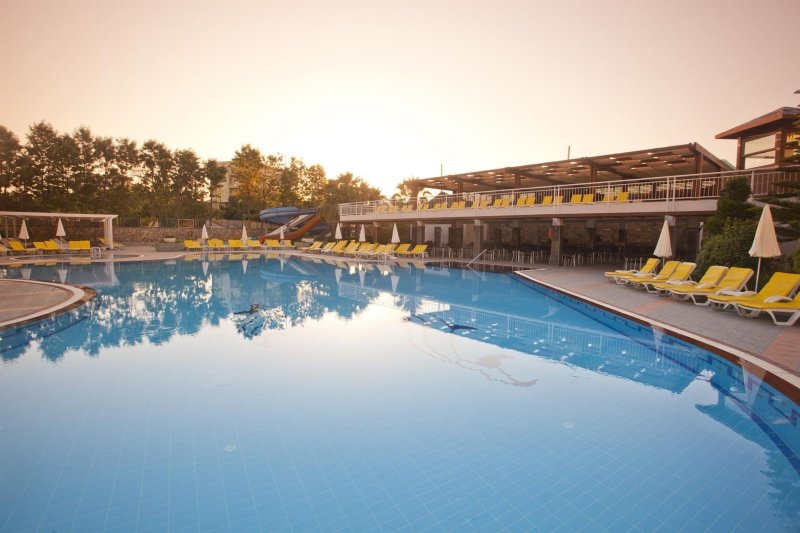 Alanya utazás Club Mermaid Village